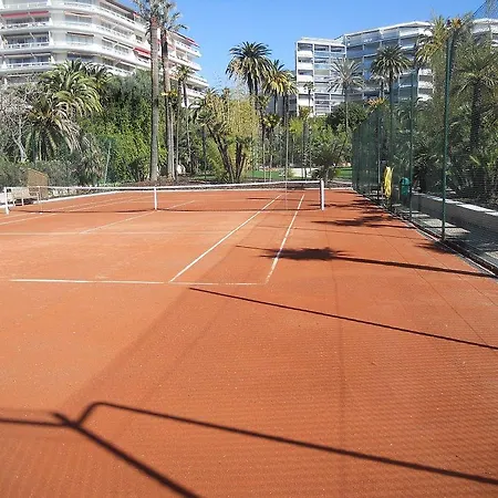 Le Gallia Apartment *